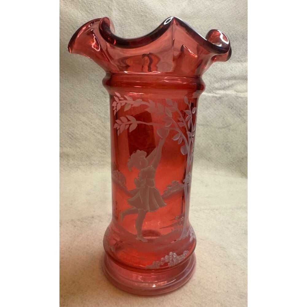 Fenton cranberry Mary Gregory design ruffle vase vintage handsigned
